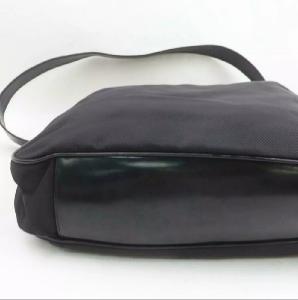 GUCCI 🖤 Authentic Bamboo Handle Black Nylon Purse Hobo Shoulder Bag - Picture 5 of 9